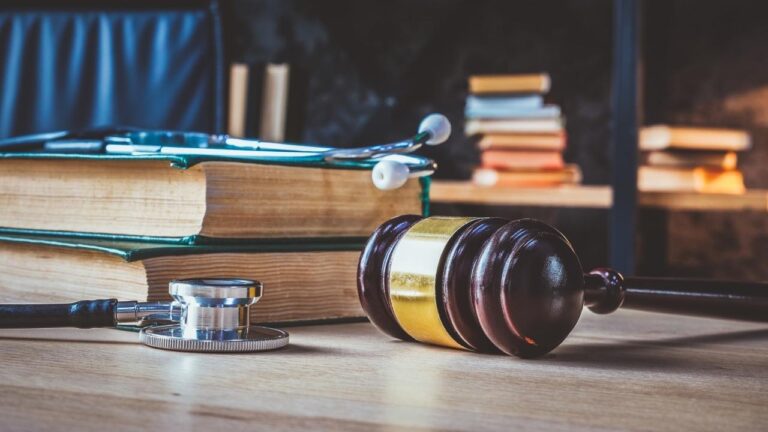 How Do I File a Malpractice Suit Against a Doctor