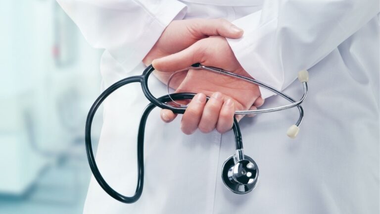 What Is the Difference Between Medical Malpractice and Negligence